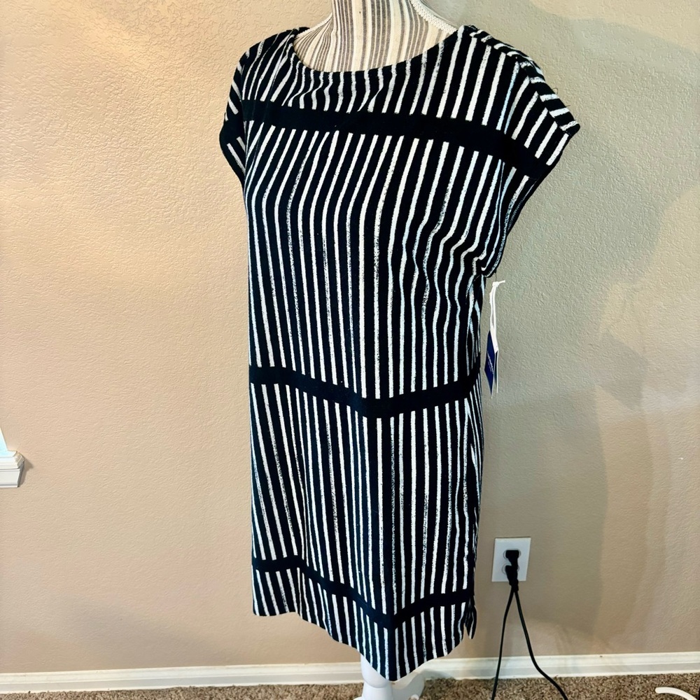 NWT Marimekko Swim Cover Dress Small Black White Terrycloth Short Sleeves - Picture 9 of 16